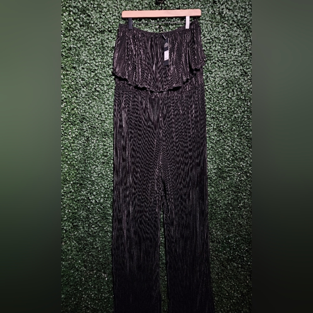 Fashion Nova Black Wide Leg Pleated Jumpsuit